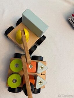 Dřevéný jeřáb s magnety  za 100