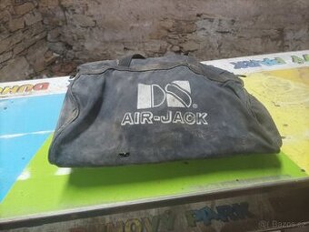 Historický nafukovací hever