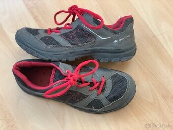 Outdoorové boty & polobotky Decathlon vel. 34
