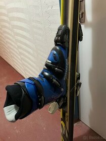 Dámské sjezdové lyže a lyžáky Rossignol
