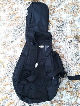 Pouzdro na ukulele nove - 1