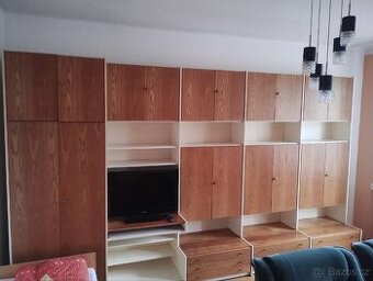 Modulární nábytková stěna