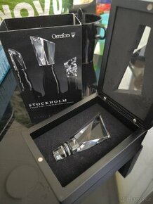Luxusní zátka na víno Orrefors Carat Stockholm

