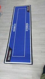Koberec pod motorku yamaha 60x200