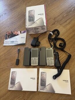 Nokia E52