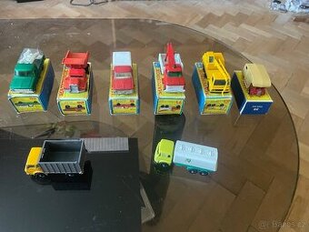 Matchox 8 x modelů náklaďáků v pěkném stavu