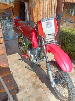 Enduro Honda NX 650