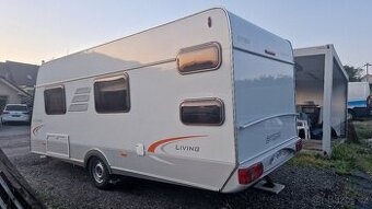 Karavan Hymer, poschodová posteľ MOVER, predstan