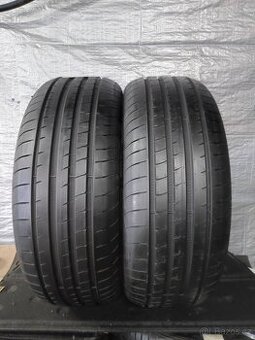 2xletní pneu 225/45/19.Runflat.Goodyear.