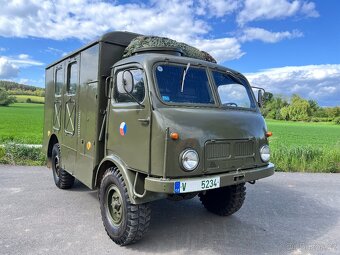 Tatra 805