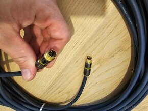Premiovy 15m S-VHS kabel - 1