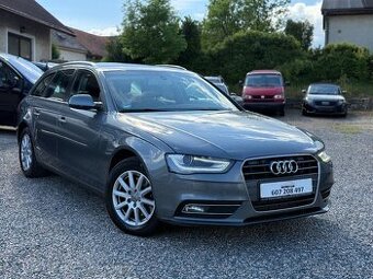 Audi A4 B8.5 2.0tdi combi (2012) webasto/xenony/navi/senzory