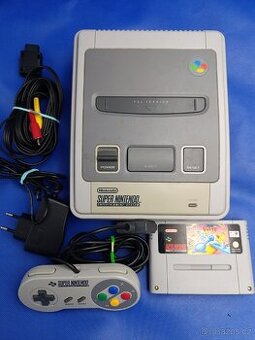 SNES Super Nintendo + Hra