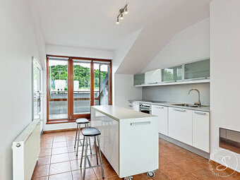 Pronájem bytu 5+1, 130 m2, Praha 6