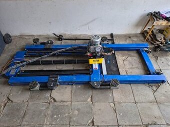 Hydraulický zvedák WDW -5500