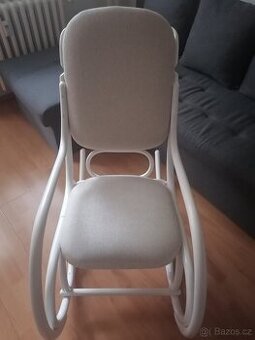 Prodám pěkné houpací křeslo