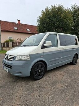 VW Multivan T5 2.5tdi 128kw 2x šoupačky 2009 serviska