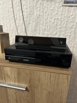 Xbox One+hry+originál ovladač