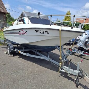 Motorový člun RIO 500