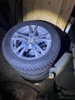 Zimní pneu 215/55R16 + Alu kola