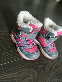 Teplé zimní dětské botičky vel. 21