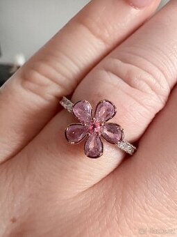 Vel. 7 nový dámský prsten květina