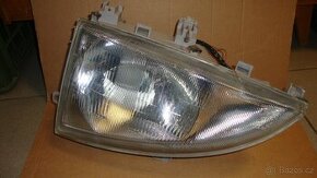 AVIA D60-D120 Přední světlomet