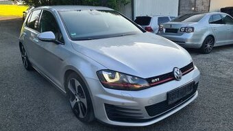 VOLKSWAGEN GOLF 7 GTI - 2,0TSi 162kW - Manuál.