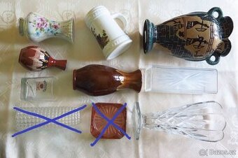 Vázičky, popelník, pepřenky, socha... (po babičce)