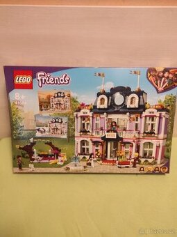LEGO Friends 41684 - Hotel v městečku Heartlake