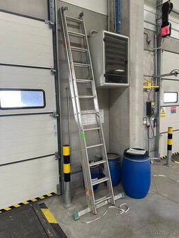 Hliníkový žebřík - výsuvný + A - 12 příček