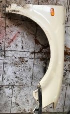 VW Passat B5 blatník pravý