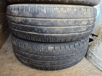 Hankook 215/75/16C

215/75R16 116/114R