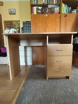 Kancelářský - studenstský stůl Buk