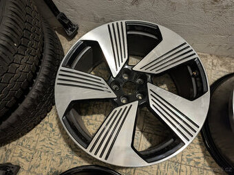 Audi Q8 e-tron - originál 21" alu disky