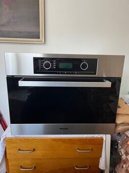 Parní trouba MIELE DG5061 vestavná