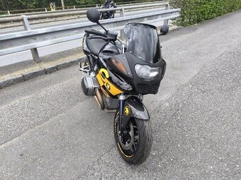 BMW r1100s