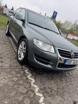 VW Touareg manuál  3.0 165kw 4x4 Offroad paket