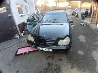 Mercedes Benz C180