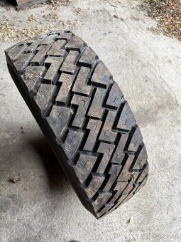 Pneu 265/70 R17,5