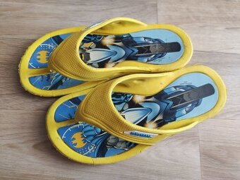 Kožené polobotky, cvičky a žabky - vel. 33 a 34/35