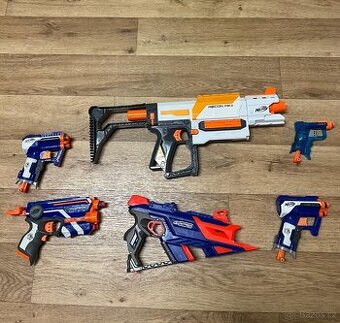 Nerf pistole a příslušenství