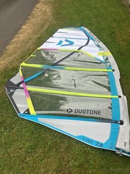Plachta na windsurfing