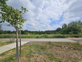 Prodej stavebního pozemku 1 048 m2 – Lešany u Nelahozevsi