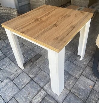 Jídelní stůl Markskel 80x80