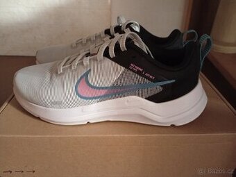 Dámské běžecké boty - Nike
