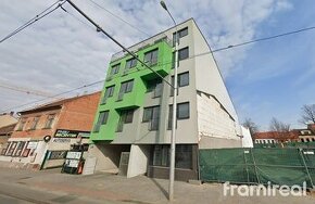 Pronajem garážového stání - 1