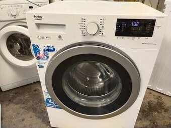 Prodám plně funkční digitální pračku značky BEKO NA 7 kg