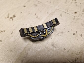 Kontaktnice jawa pérák fj