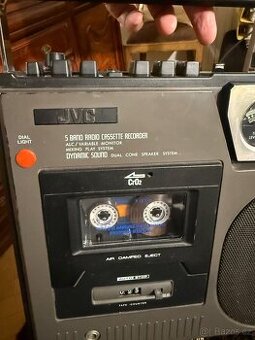 JVC 5 BAND RADIO CASSETTE RECORDER